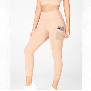 Fabletics - Mila high waisted pocket capri legging XXS